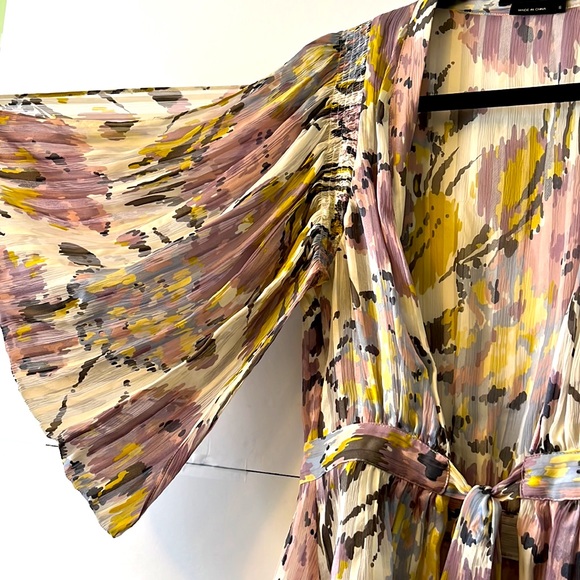 BCBGMaxAzria Multi-Color Print Tie-Waist Blouse, S - Picture 5 of 8